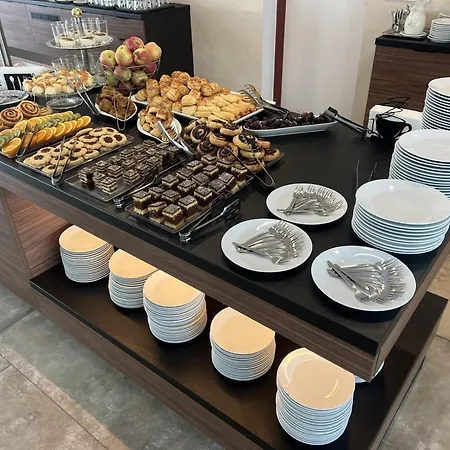 加拿大布达佩斯酒店 酒店 3*