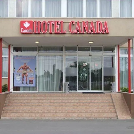 Hotell Canada 3*