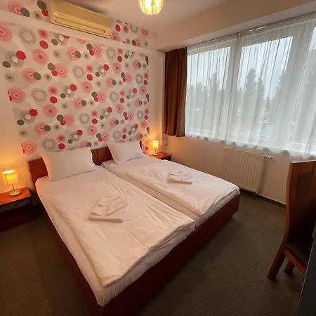 Canada Hotell 3*