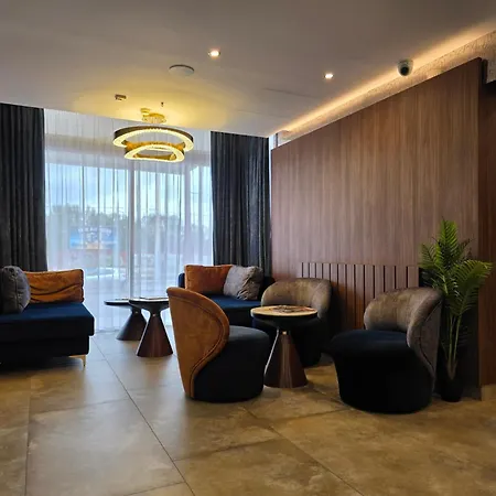 Hotel Canada 3*