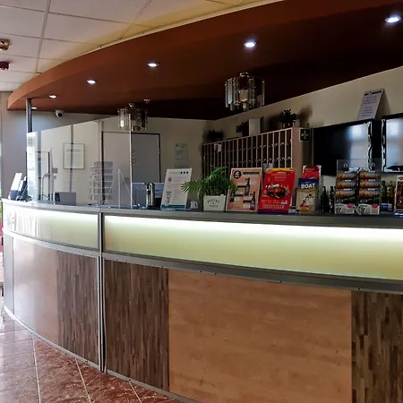 Canada بودابست