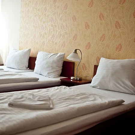 Canada Hotel