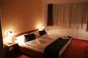 Canada Hotel 3*