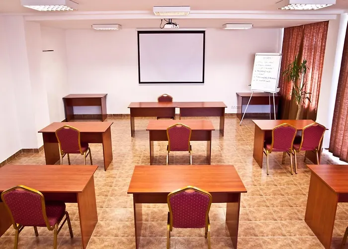 Отель Canada 3*