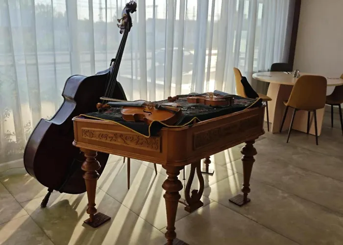 Отель Canada 3*