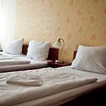 Canada Hotel