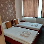 Canada Hotel