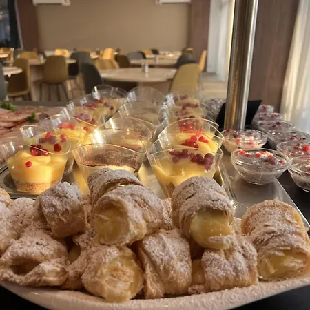 Canada 3* בודפשט