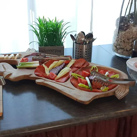 Canada 3* בודפשט