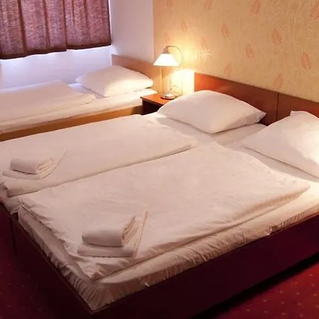 Hotel Canada Budapeste